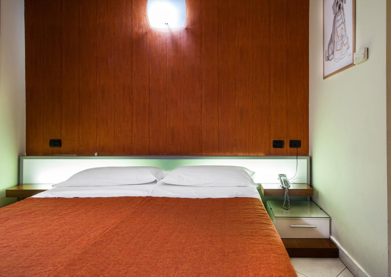 Hotel Del Corso Μιλάνο Εξωτερικό φωτογραφία
